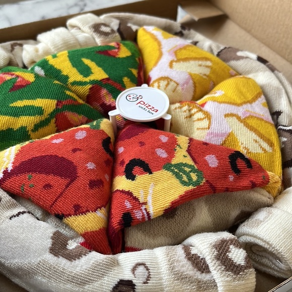 Pizza Sock Box - Picture 3 of 9